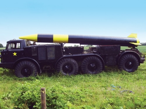 Hertfordshire Paintball cannon display