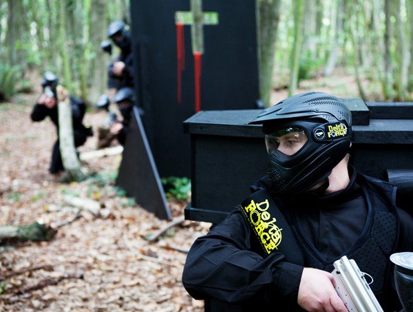 Player takes refuge behind coffin from opposition