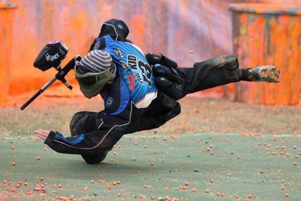 Professional paintball player takes evasive action