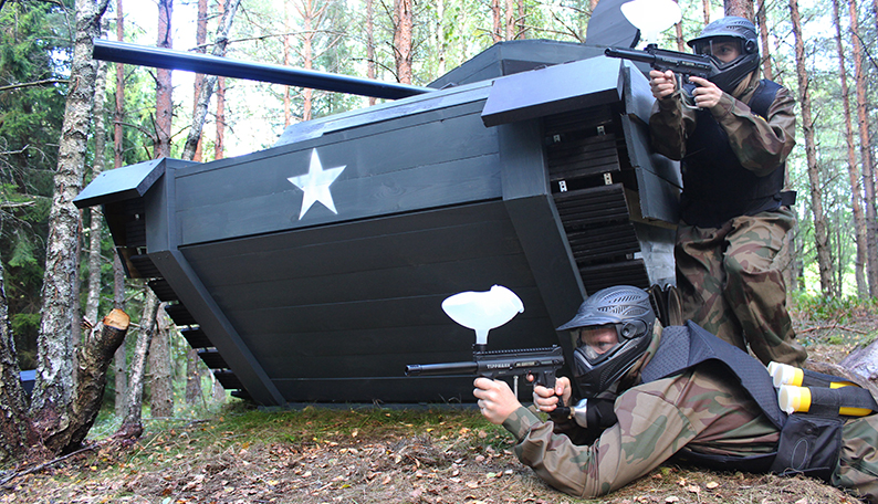 tank paintballing billericay